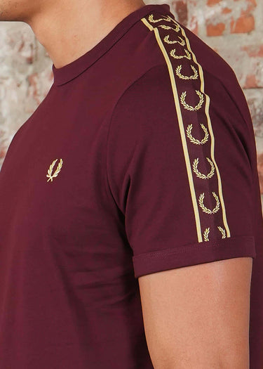 Fred Perry T-shirts Contrast tape ringer t-shirt - oxblood champagne