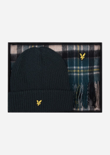 Lyle & Scott Sjaals Lambswool blend checked scarf and beanie gift set - argyle teal