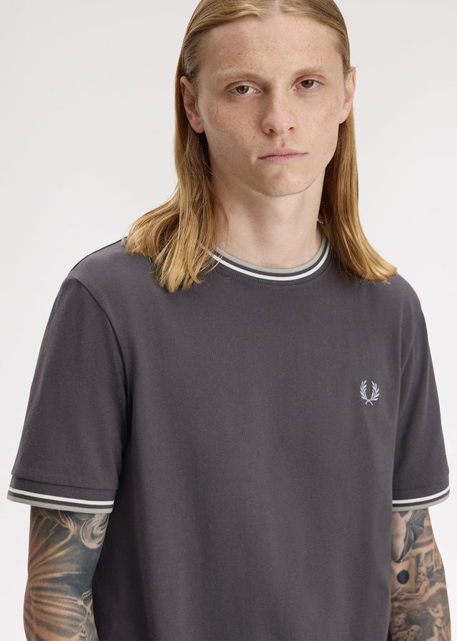 Fred Perry T-shirts Twin tipped t-shirt - anchor grey ecru seagrass