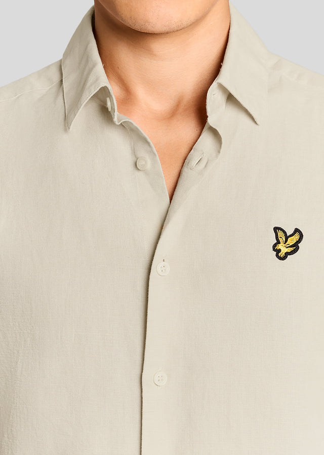 Lyle & Scott Shirts Short sleeve linen blend shirt - cove