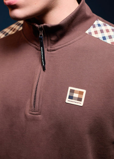 Aquascutum Sweaters Check shoulder quarter zip fleece - chocolate