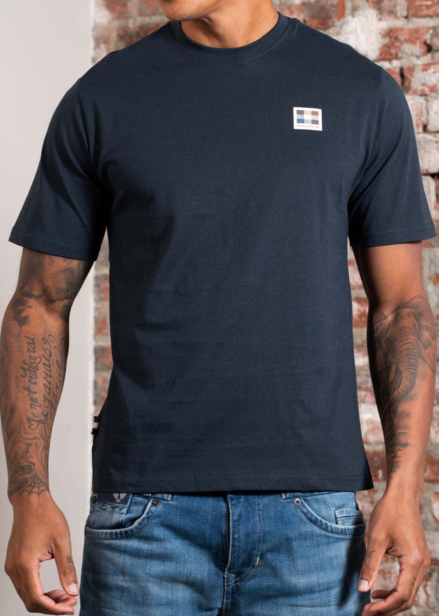 Aquascutum T-shirts Rubber patch t-shirt - navy