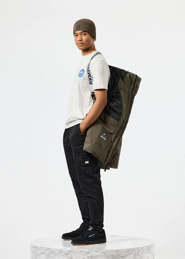 Weekend Offender Jassen Storm - castle green