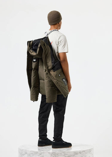 Weekend Offender Jassen Storm - castle green