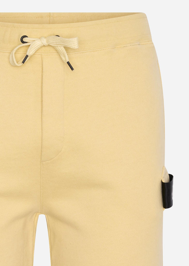 MA.Strum Shorts Core sweat short - mellow yellow