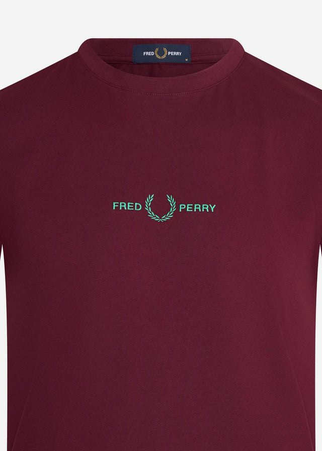 Fred Perry T-shirts Embroidered t-shirt - aubergine