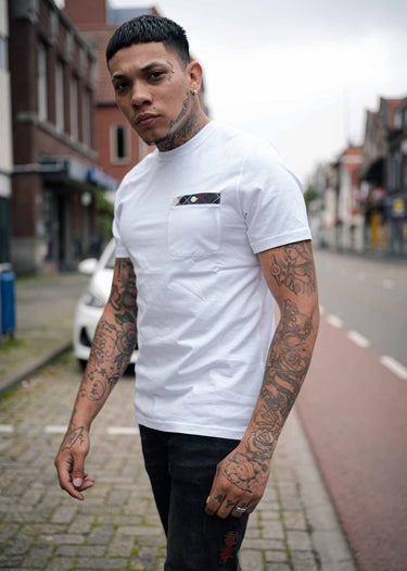 Barbour T-shirts Durness pocket tee - white