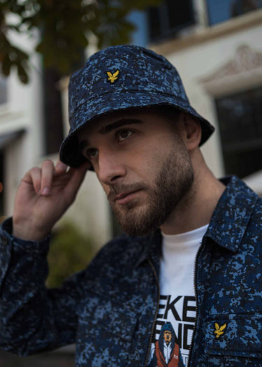 Lyle & Scott Bucket Hats Cotton twill bucket hat - navy earth print