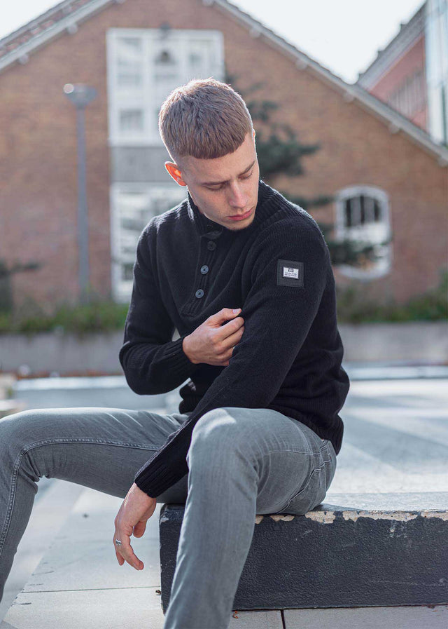 Weekend Offender Sweaters Castillos - black