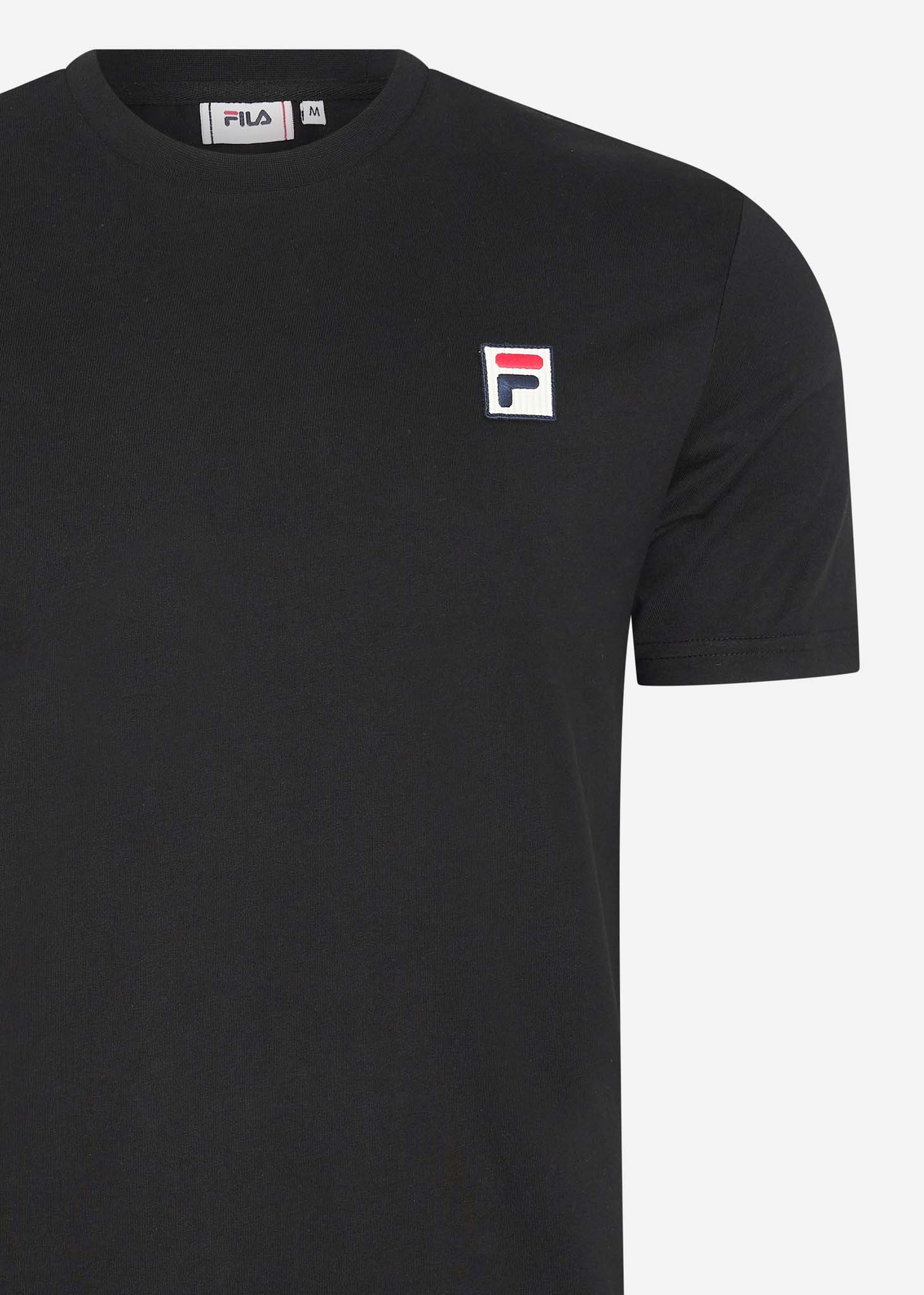 Fila T-shirts  Ledge tee - black 