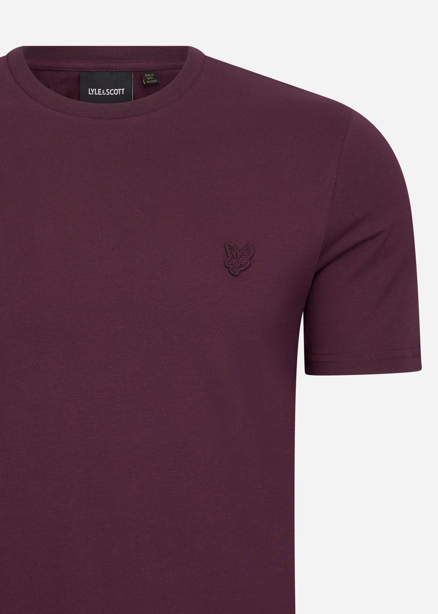 Lyle & Scott T-shirts  Tonal eagle t-shirt - burgundy 