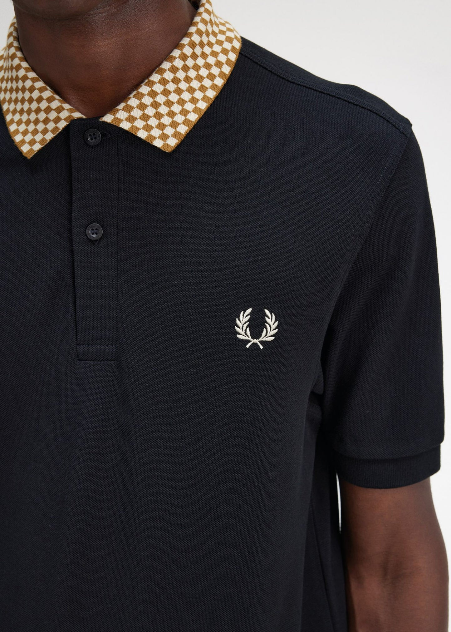 Collar detail polo shirt - black
