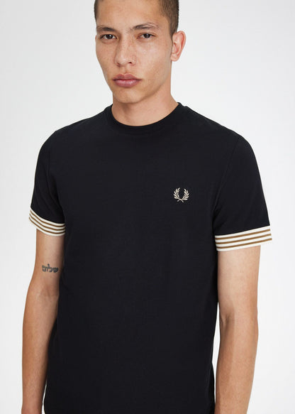 Fred Perry T-shirts  Striped cuff t-shirt - black 