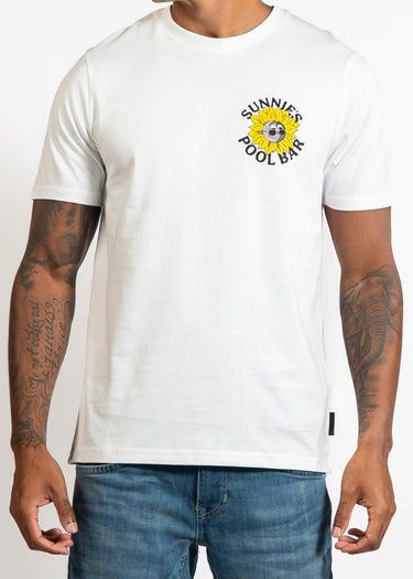 Lyle & Scott T-shirts Sunnies pool bar graphic t-shirt - white