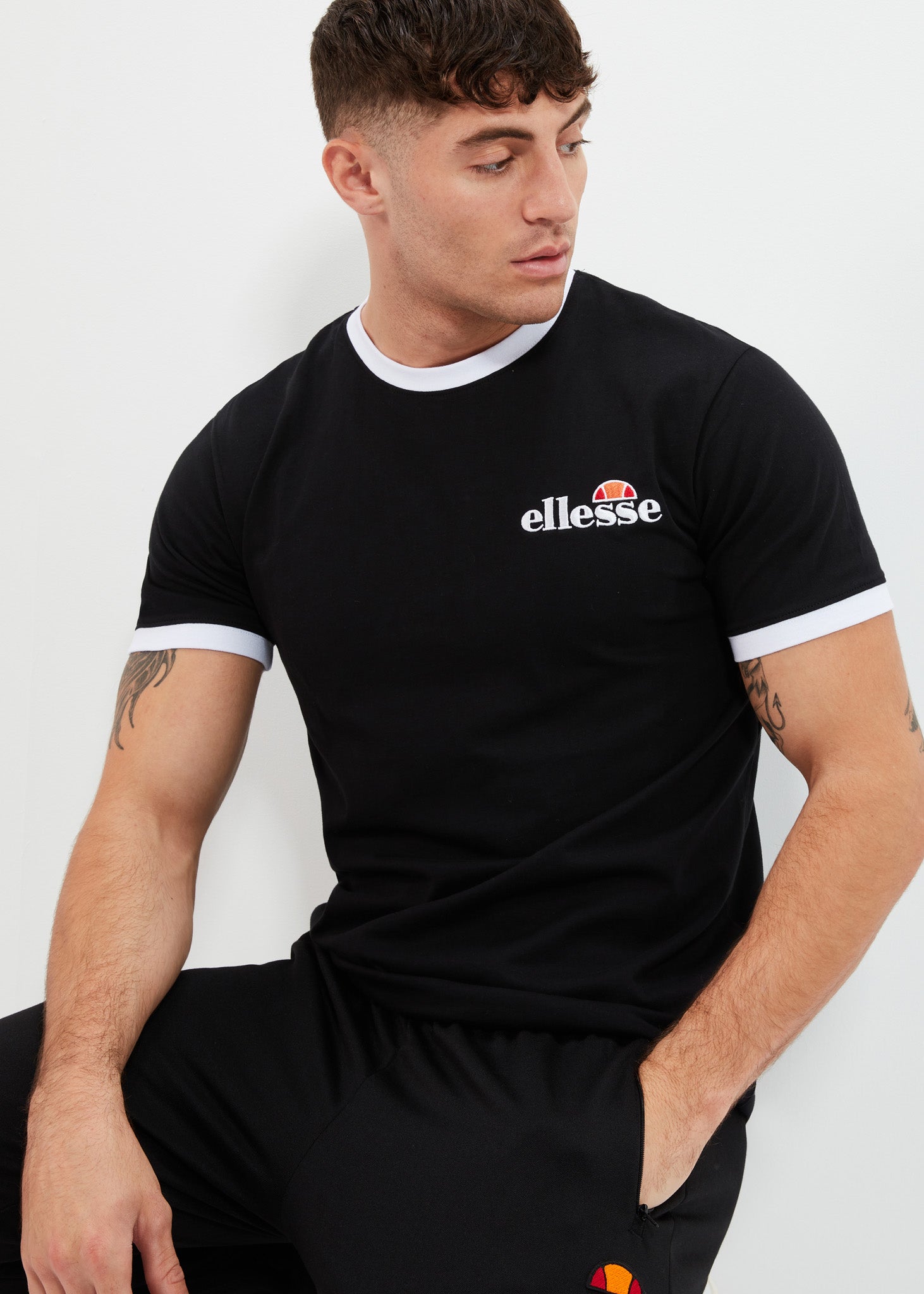 Ellesse T-shirts  Meduno tee - black 