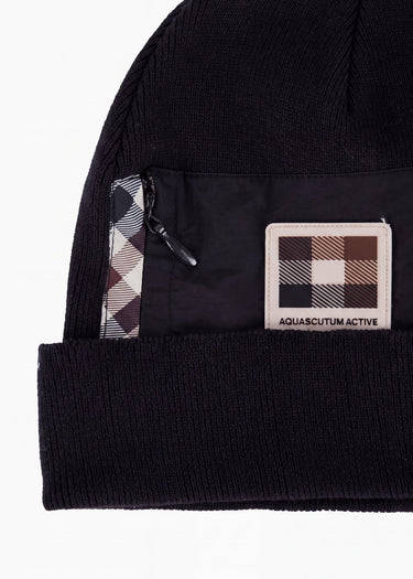 Aquascutum Beanies Nylon pocket beanie - black