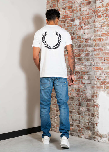 Fred Perry T-shirts Rear powder laurel graphic tee - white