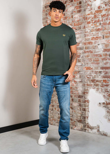 Fred Perry T-shirts Rear powder laurel graphic tee - court green