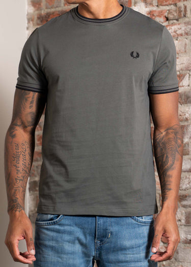 Fred Perry T-shirts Twin tipped t-shirt - Field Green Black