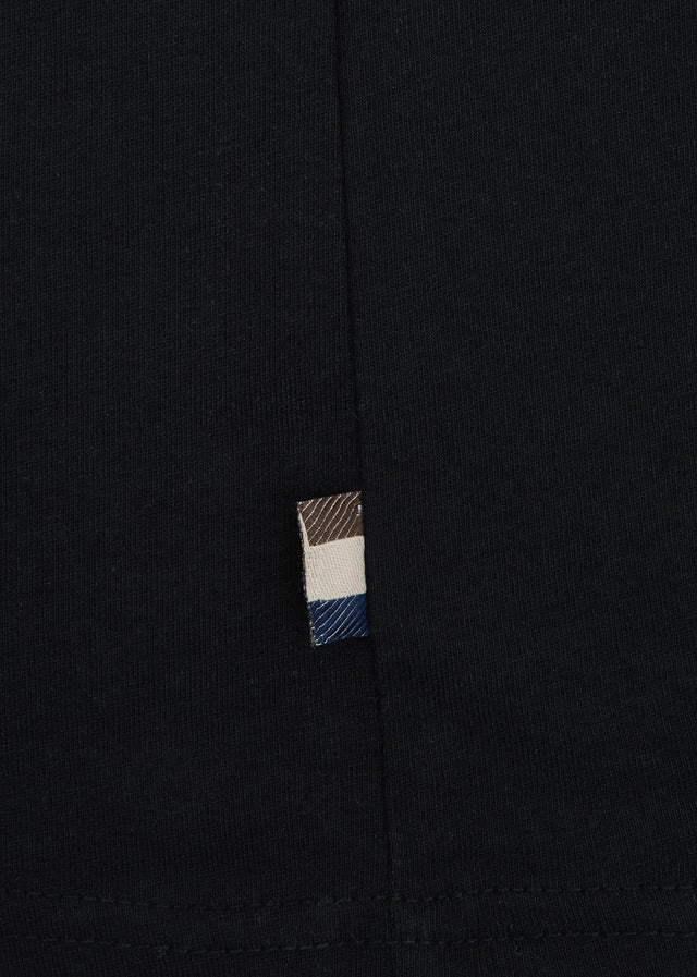 Aquascutum T-shirts Big logo t-shirt - black