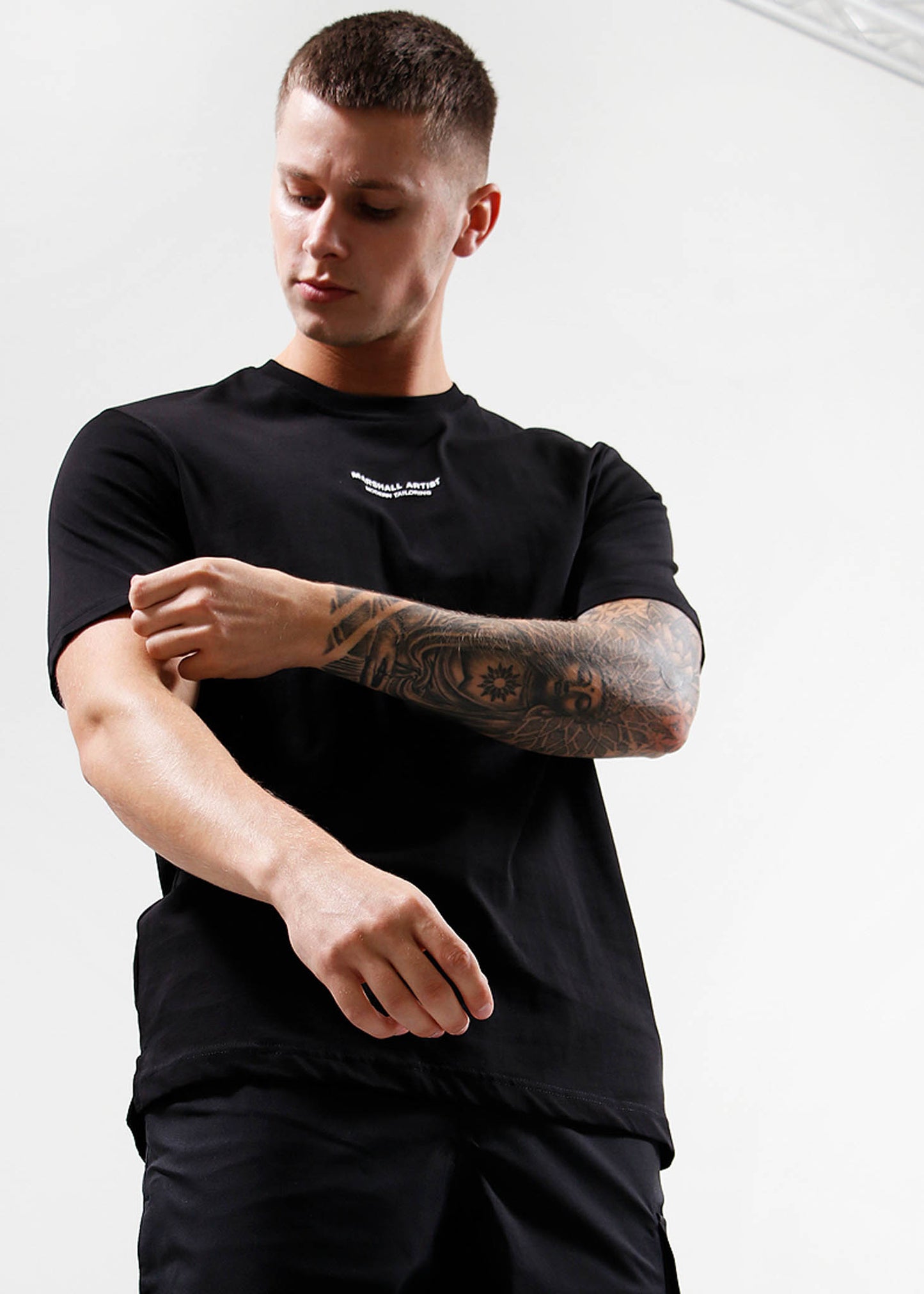 Injection s/s t-shirt - black