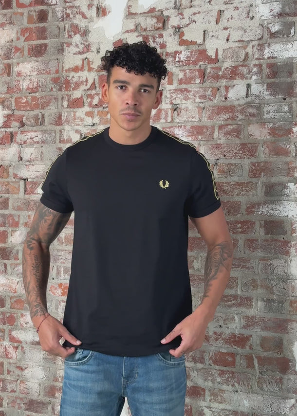 Fred Perry T-shirts Contrast tape ringer t-shirt - black champagne