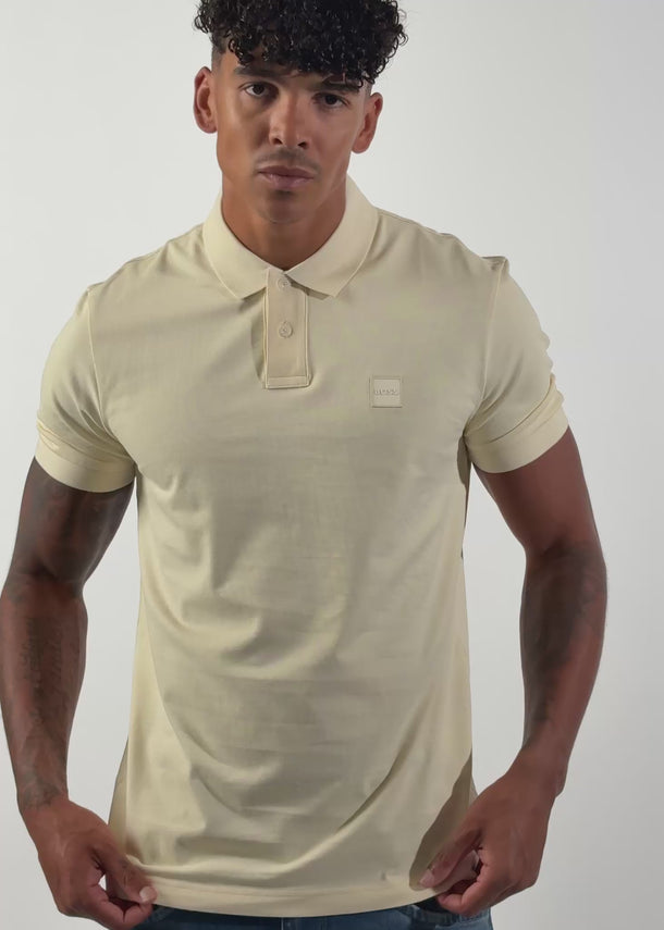 Hugo Boss Polo's Passenger - open yellow