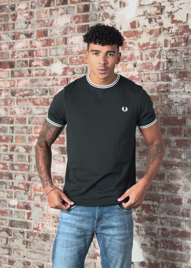 Fred Perry T-shirts Twin tipped t-shirt - night green snow white