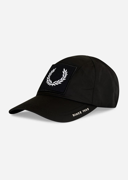 Fred Perry Petten  Laurel wreath branded cap - black 