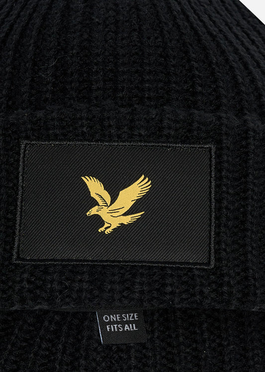 casuals beanie lyle and scott