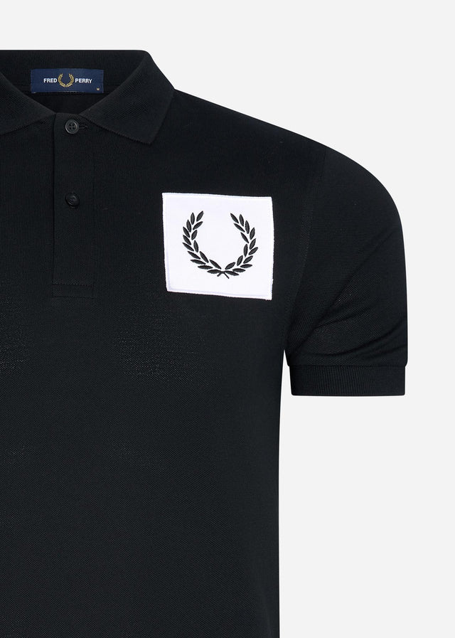 Fred Perry Polos  Badge polo shirt - black 