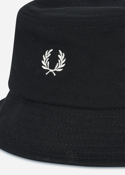 Fred Perry Bucket Hats  Pique bucket hat - black 