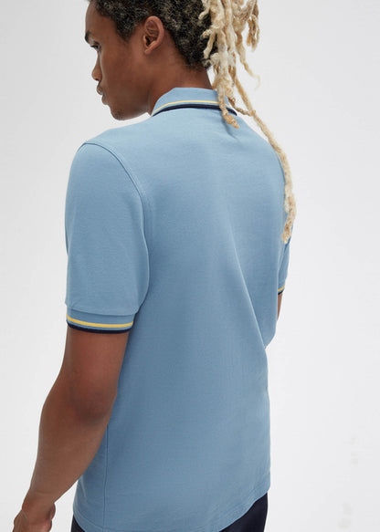 Fred Perry Polo's  Twin tipped fred perry shirt - ash blue golden hour navy 