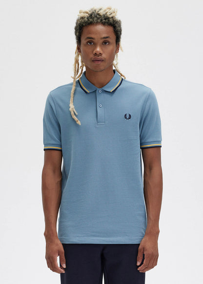 Fred Perry Polo's  Twin tipped fred perry shirt - ash blue golden hour navy 