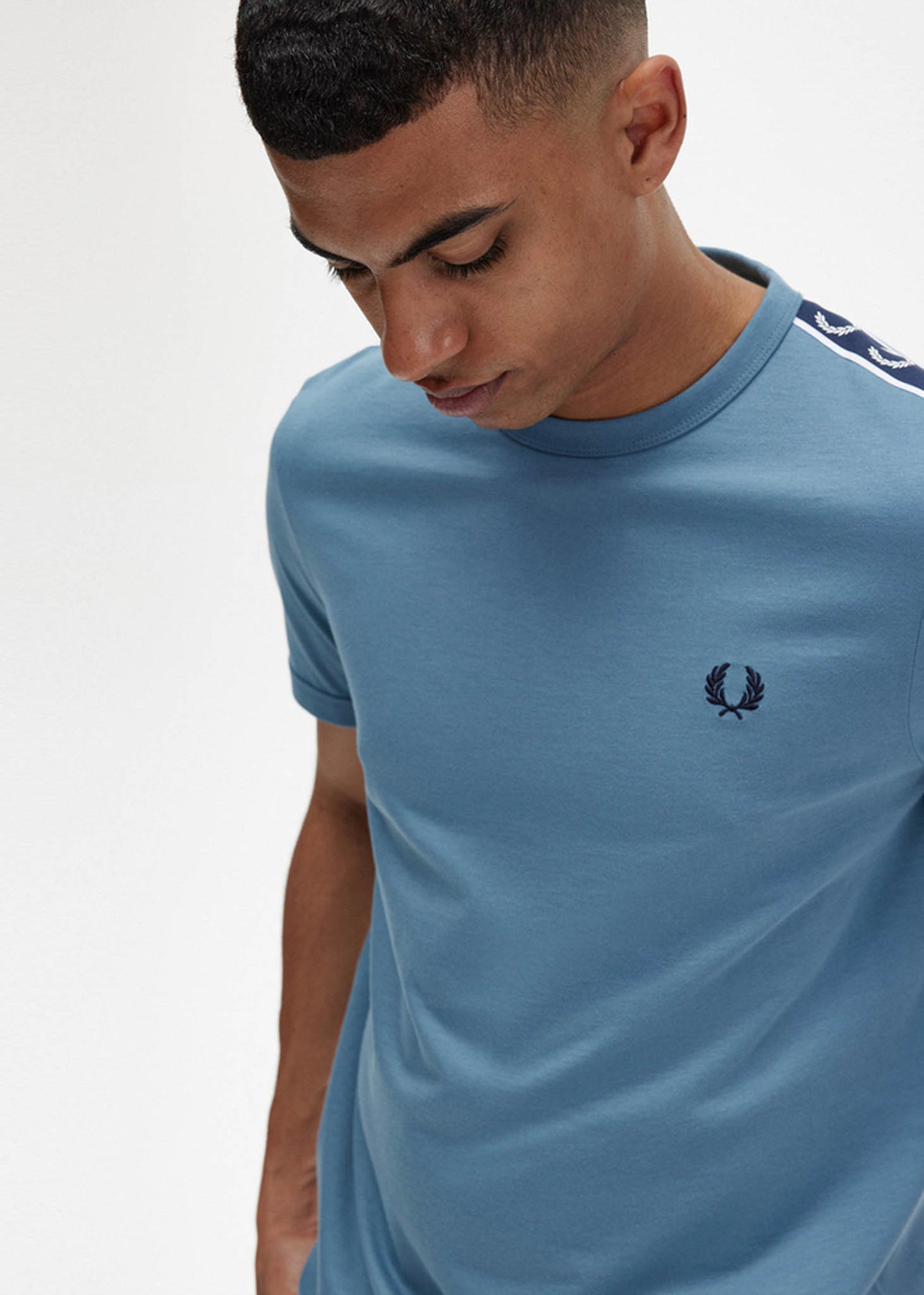Fred Perry T-shirts  Contrast tape ringer t-shirt - ash blue navy 