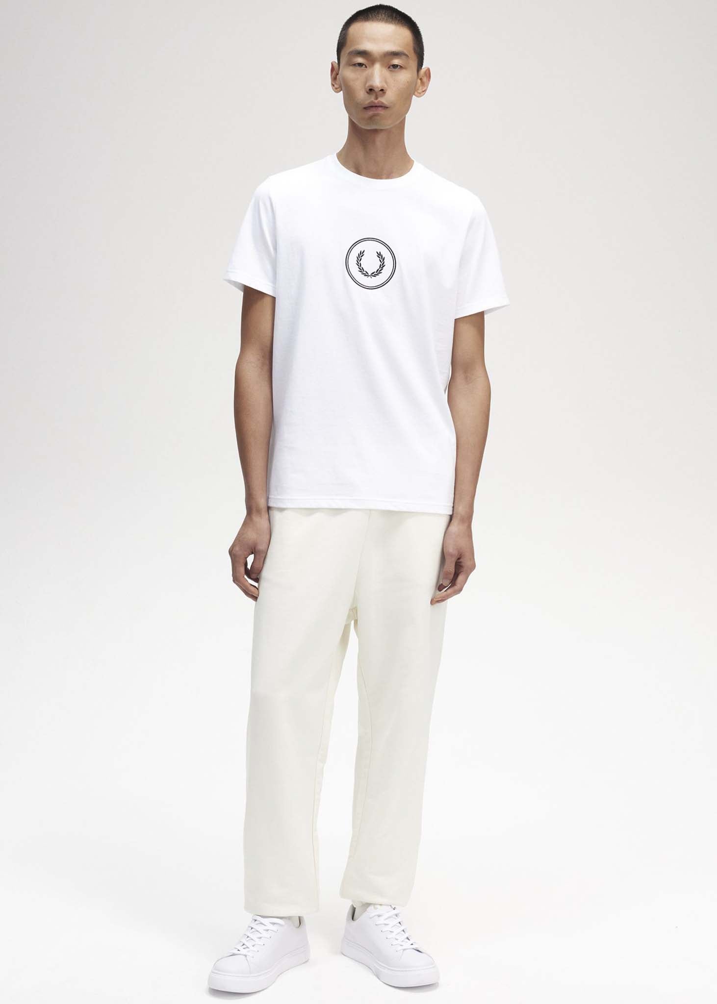 fred perry circle branding t-shirt white
