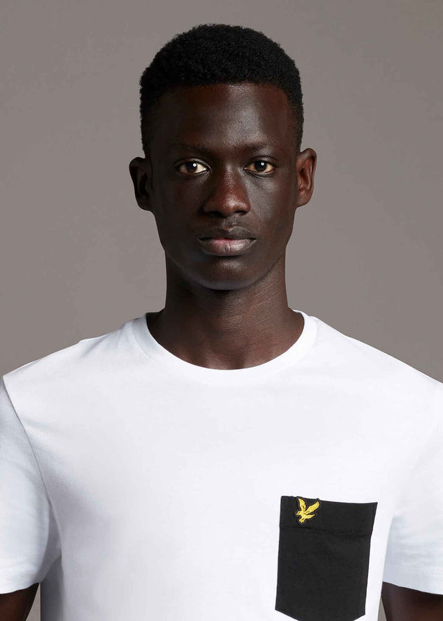Lyle & Scott T-shirts  Contrast pocket t-shirt - white jet black 