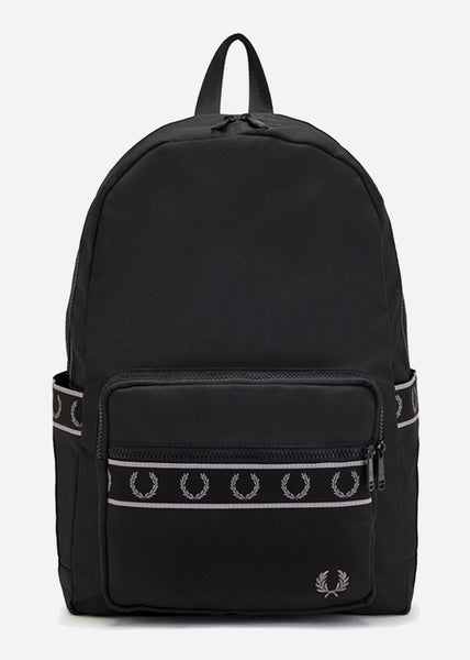 Contrast tape track backpack
