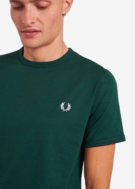 fred perry t-shirt ivy